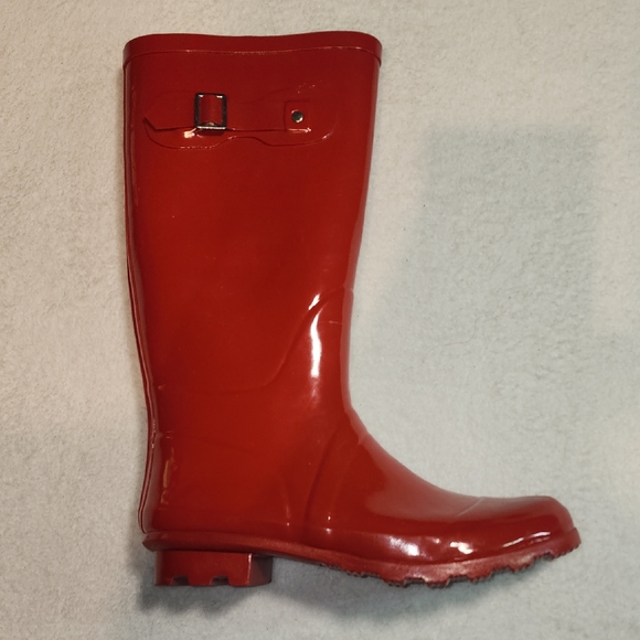Sleek Red Women's Rain Boots - Picture 1 of 7